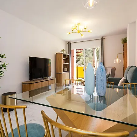 Apartment Plush Penthouse With Terrace *
